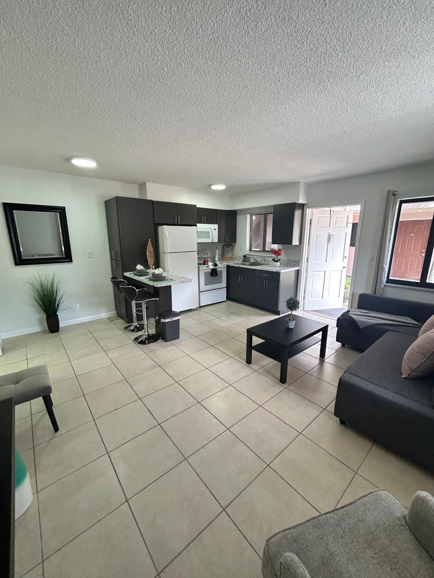 Apartment In Hollywood Close To Shops & Beach 110 Exterior foto